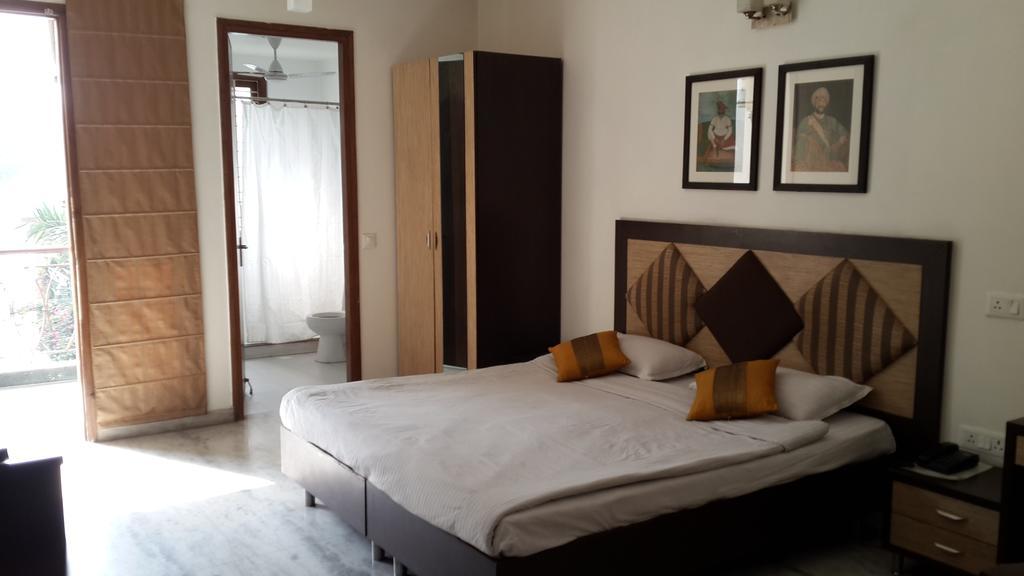 East End Retreat Bed & Breakfast Yeni Delhi Dış mekan fotoğraf