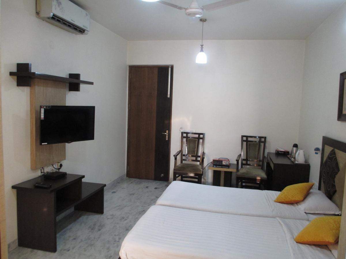 East End Retreat Bed & Breakfast Yeni Delhi Dış mekan fotoğraf
